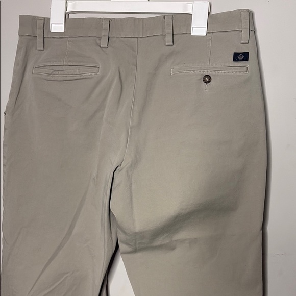 Dockers Men's Tan Chino Pants - Picture 8 of 11